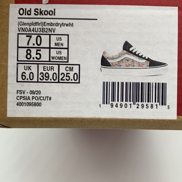 Old SKOOL - Picture 9 of 13